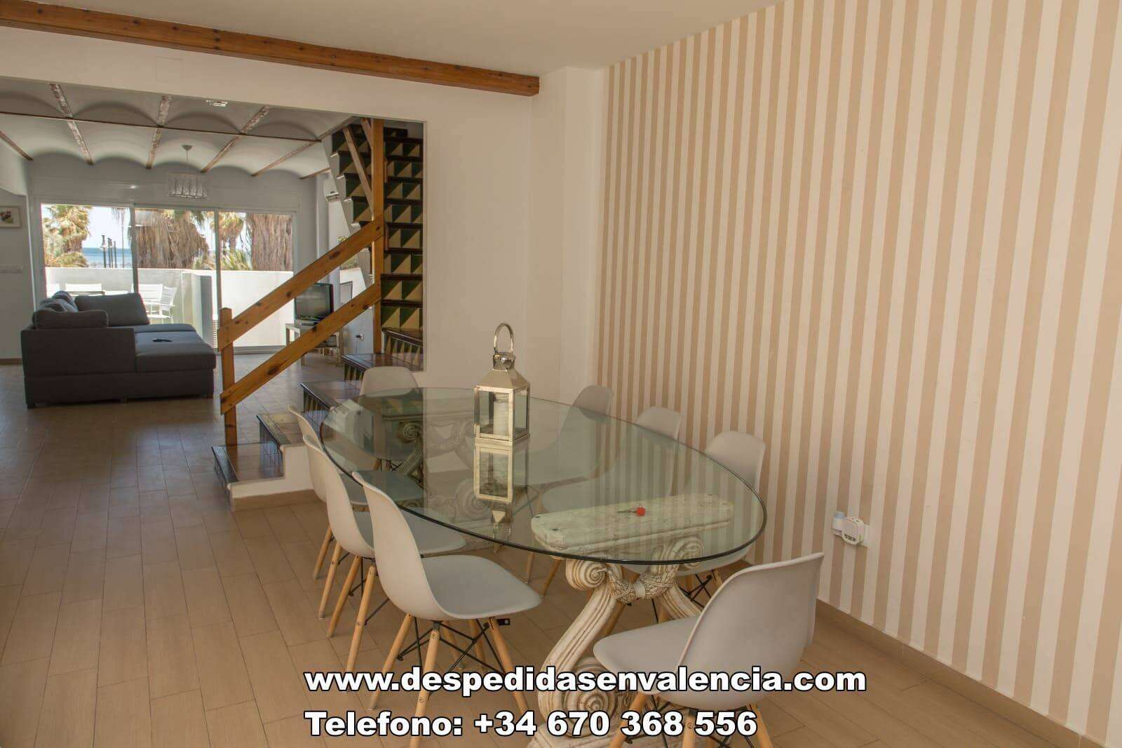 Alquiler de chalet para despedidas y grupos, ambiente amplio y cómodo
