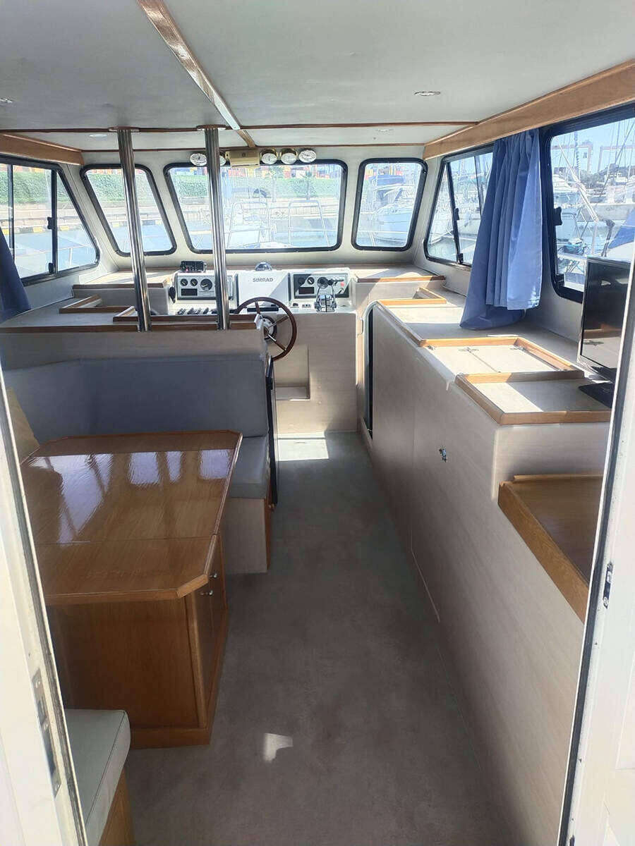 Salida en barco privado desde Valencia para fiesta o celebración