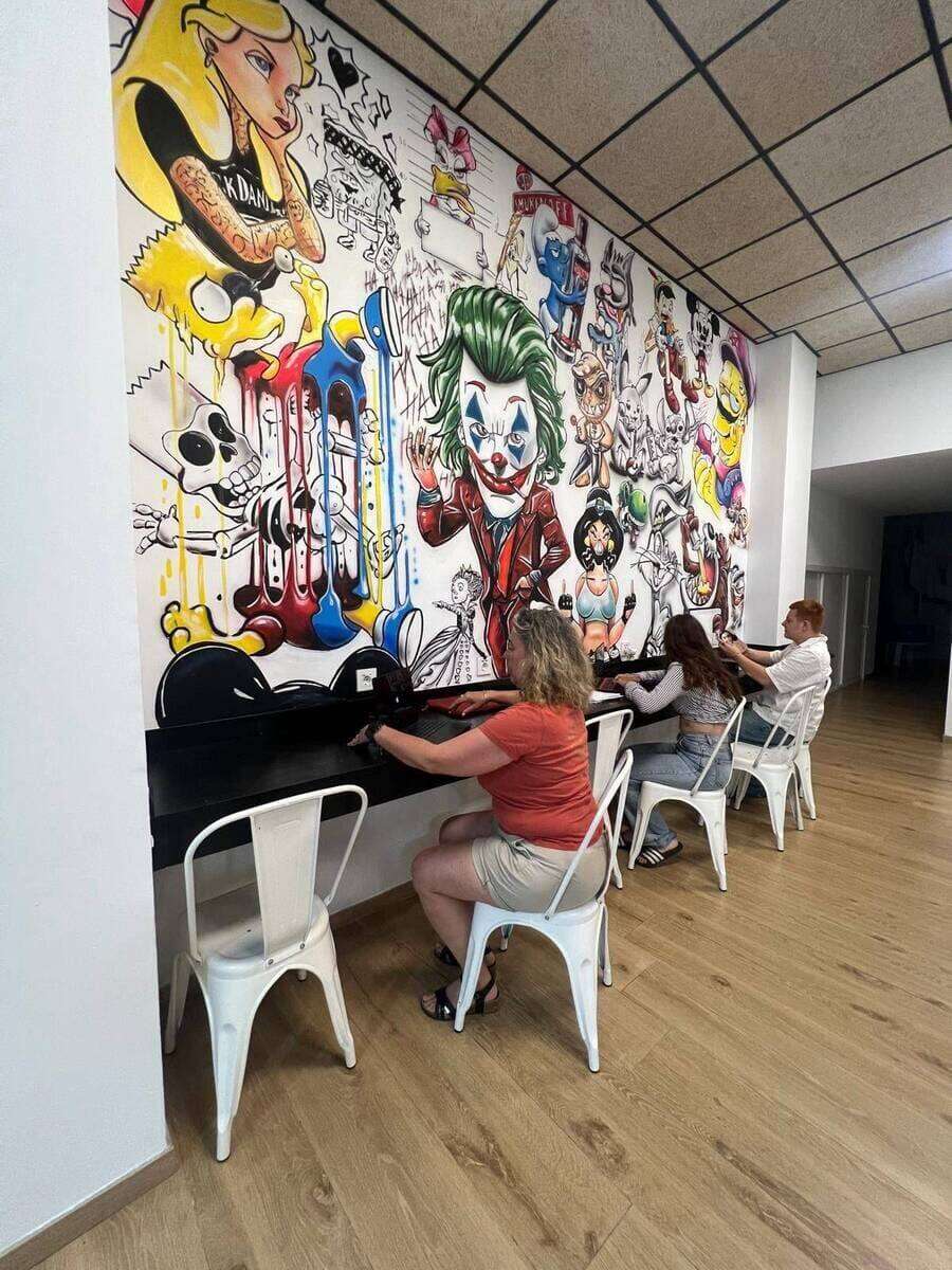 Habitación moderna y luminosa para grupos