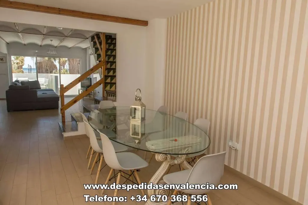 Large group accommodation in Valencia for Las Fallas and festival dates