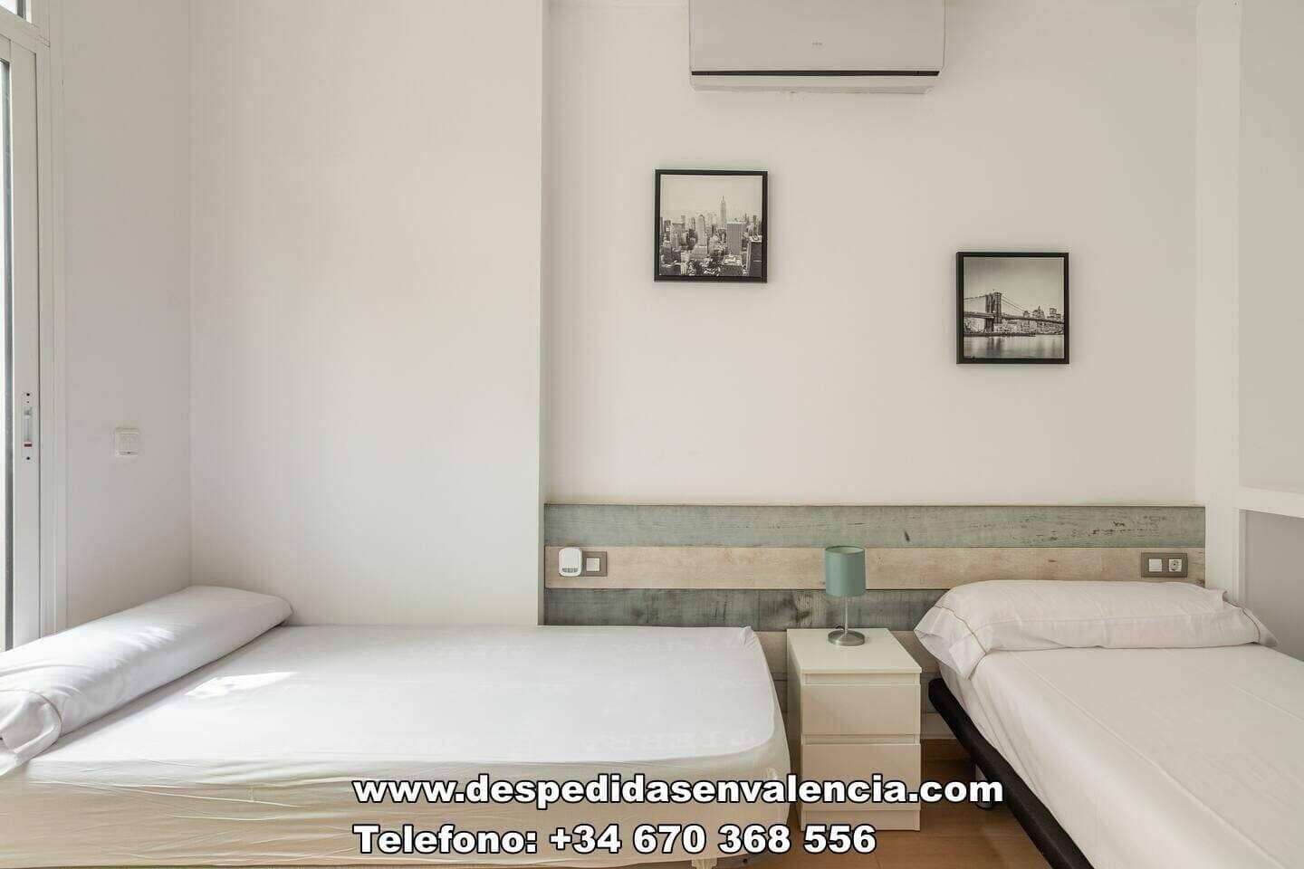Large group villa in Valencia to rent near the beach and Marina