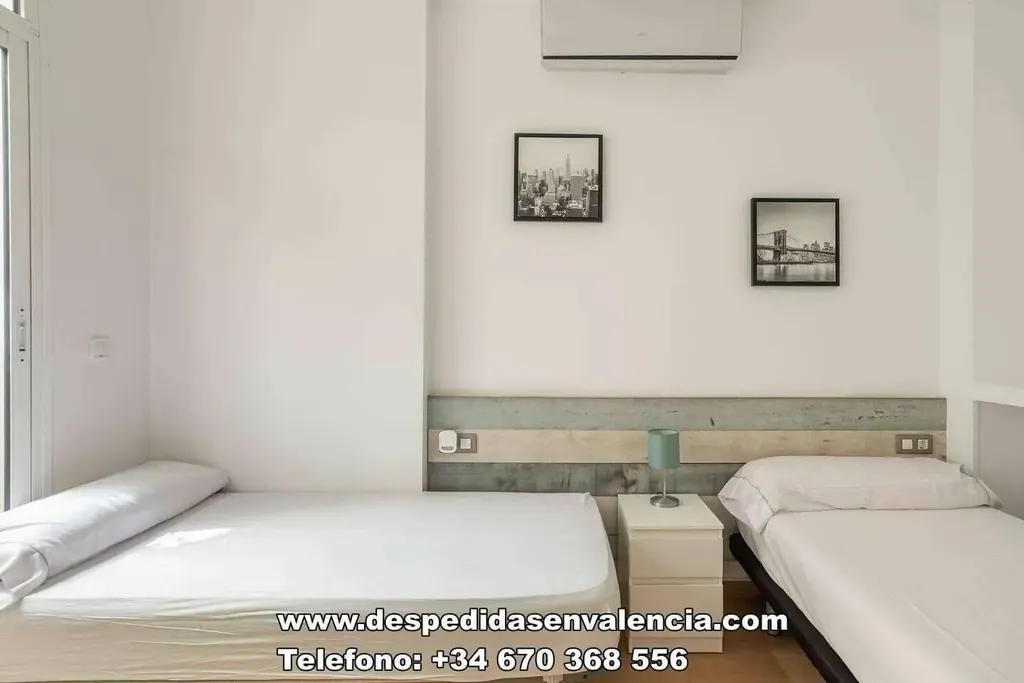 Large group villa in Valencia to rent near the beach and Marina