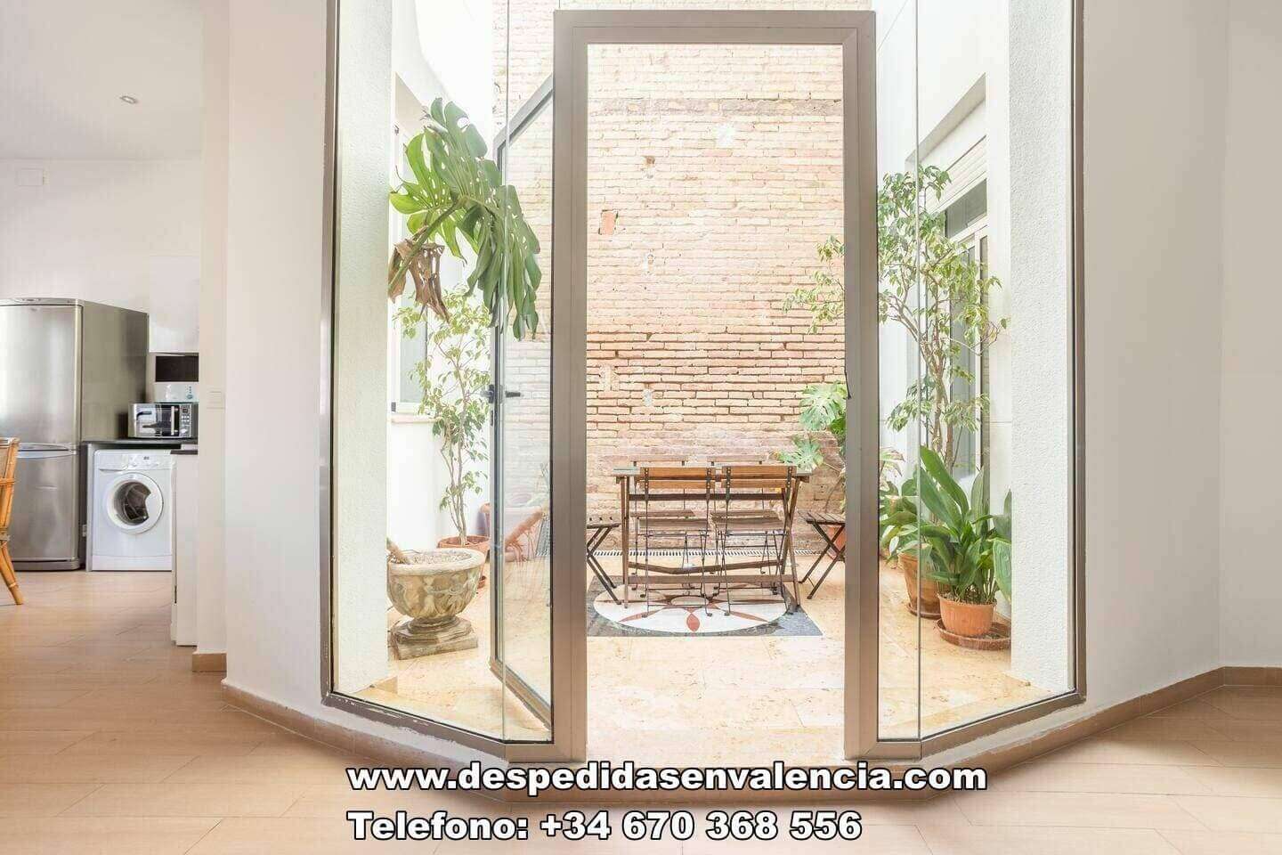 Large group villa Valencia about 10 metres from the beach with privacy across two floors