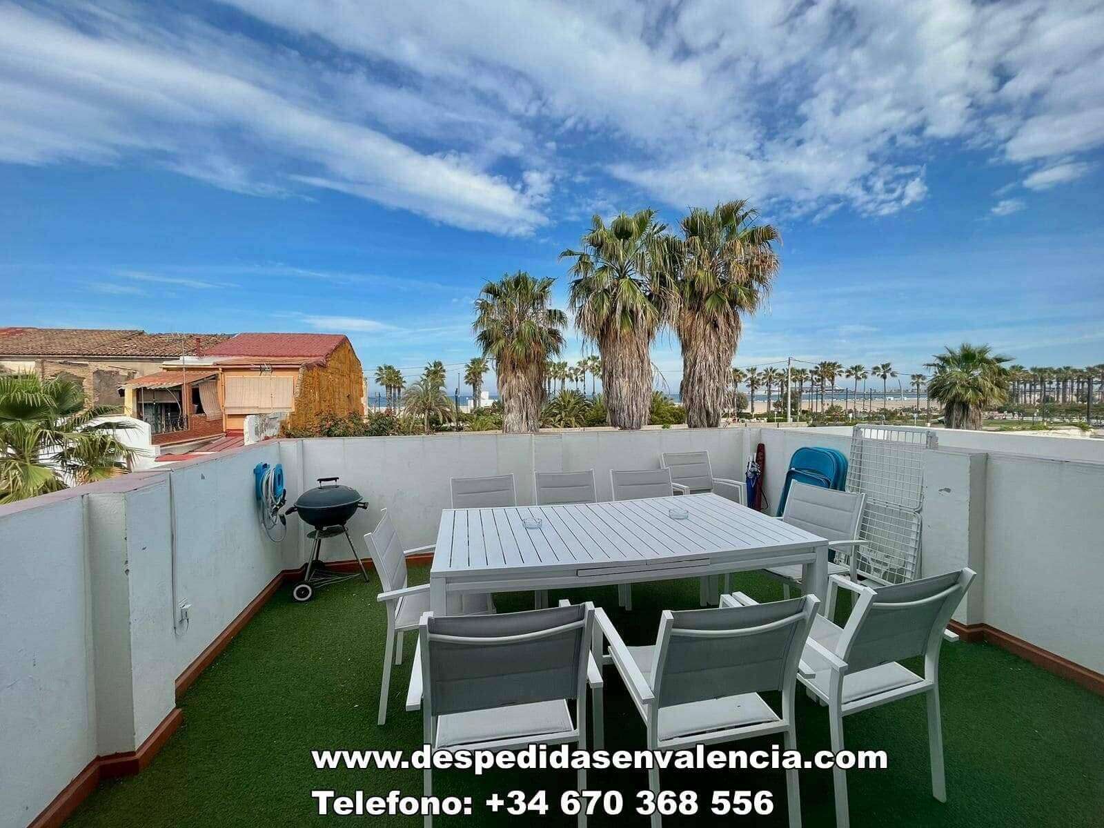 Two-floor beachfront villa in Valencia for large group accommodation